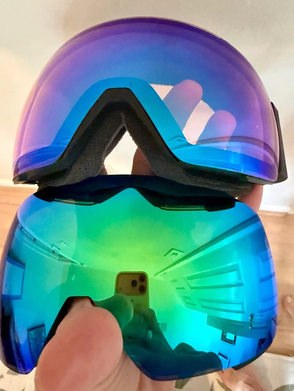 SMITH Black Frame Goggles with Green-Purple Mirrored Lens